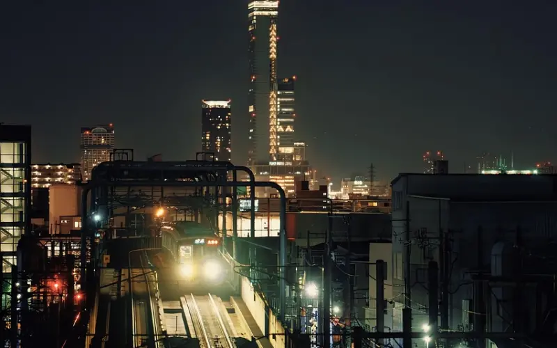 老公脾气大和其他女人搞暧昧，这段婚姻该不该继续？