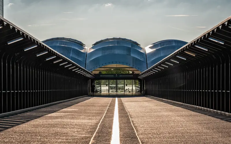 老公因婆媳问题左右为难提离婚，我该怎么办？