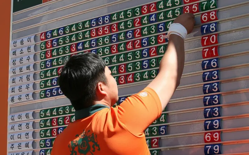 “自评9分，人群里不能一下子吸引目光，我应该属于可爱型的选手吧”