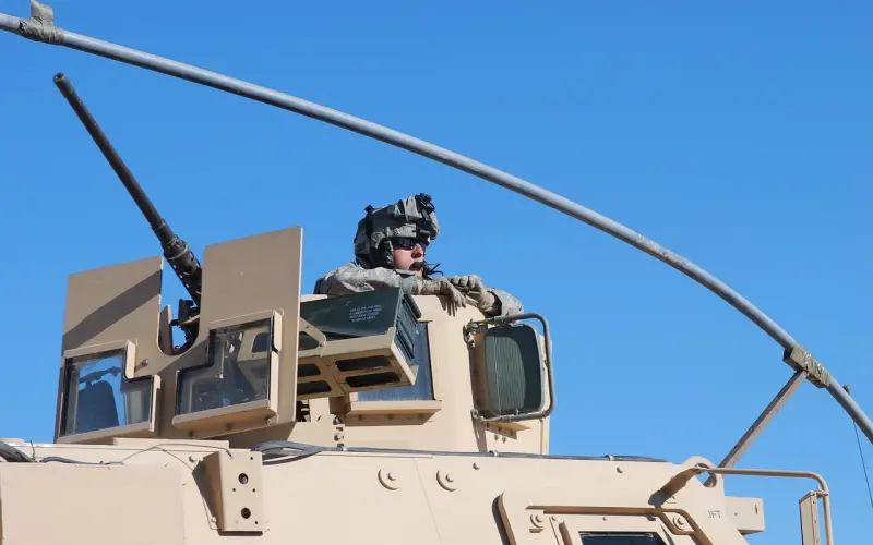 老婆说我给不了她安全感，该怎么办