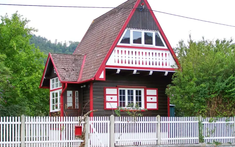 夜店小蜜蜂：“干了这杯，然后我们回家”