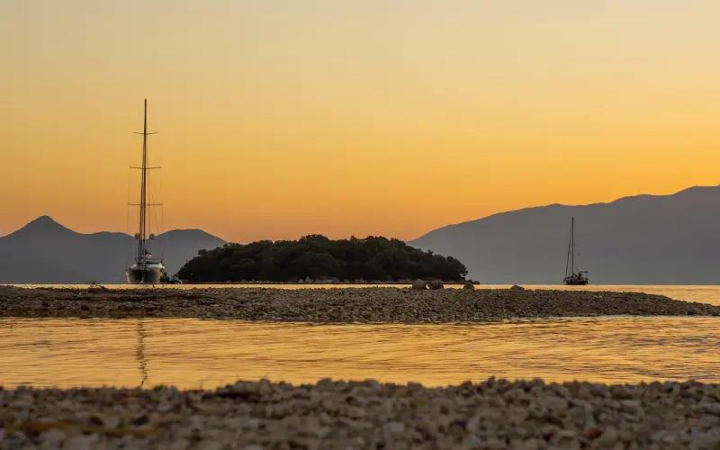 异性关系再好，彼此说过这几句“肉麻情话”,关系就不寻常了