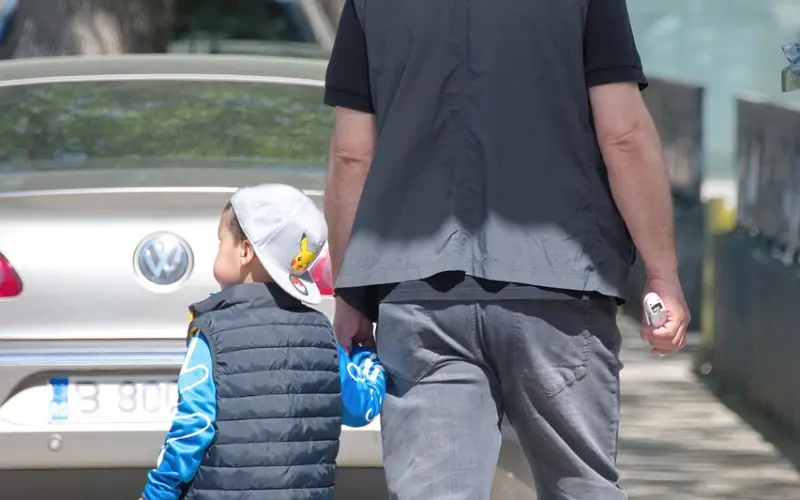 异性关系再好，这三个“地方”怎样都不能去，特别是人到中年！