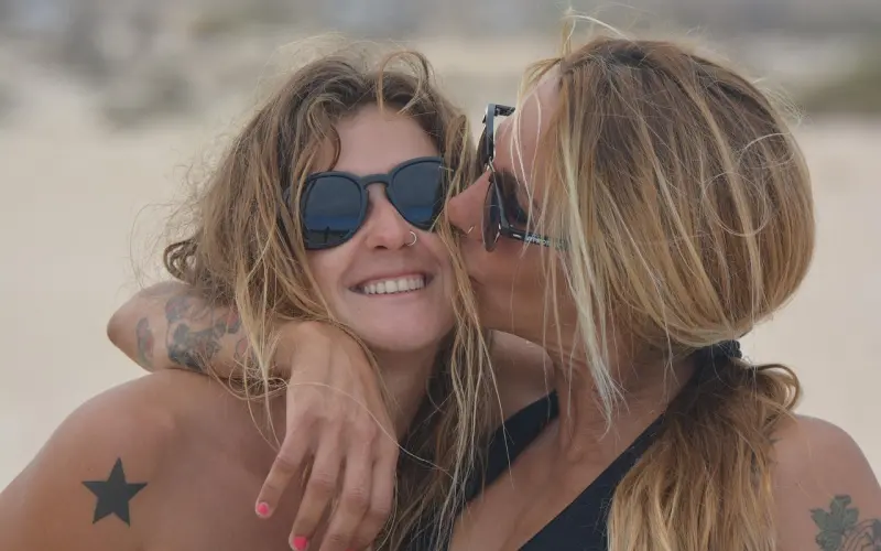 一招让你亲到心仪的女生，变成女朋友