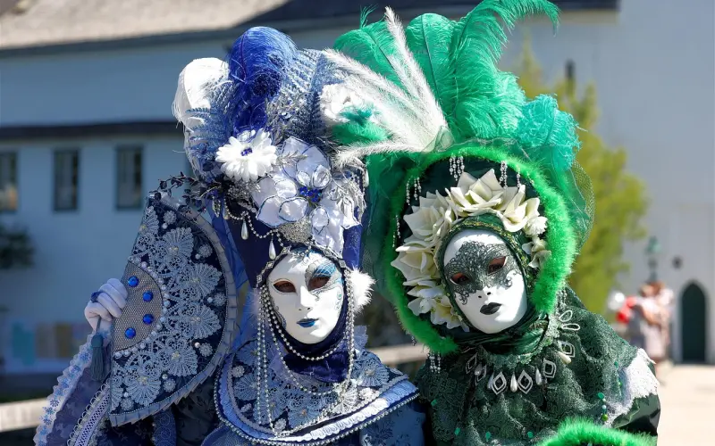 女人对你动了情，才会给你触碰身上这几点隐私，别不当回事