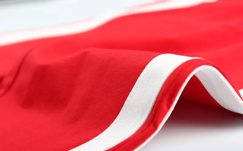 00后开始堕胎，90后还在假装脱单