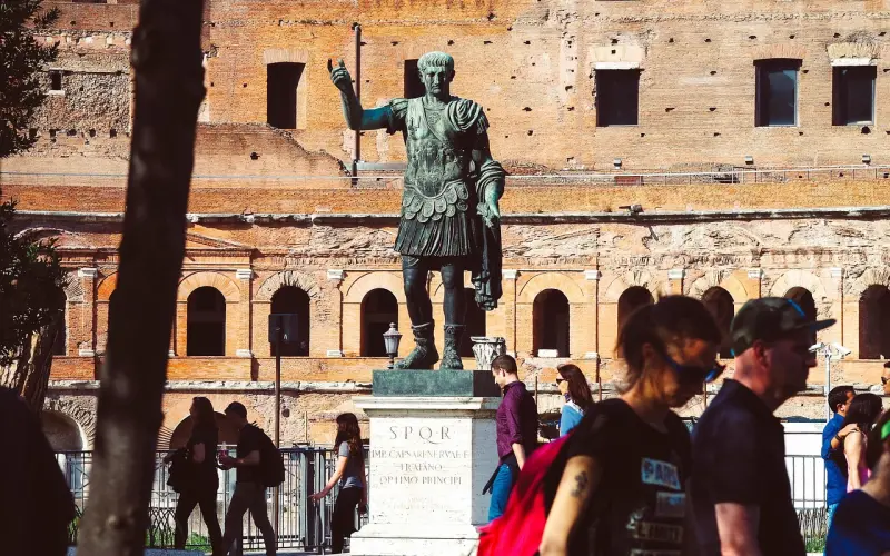 情商高的人都这样发朋友圈