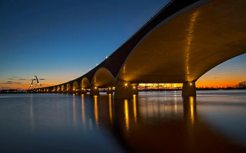 性|刺激女生这三大部位直接给她高潮