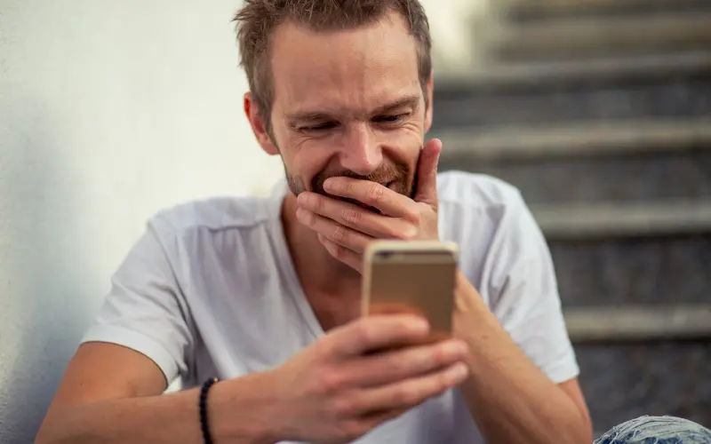 震惊！全球99%的人不知道的把妹方法！！独创放血大放送