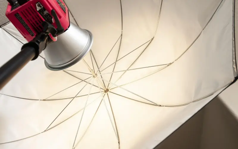 我该向现任隐瞒曾经交往过外国人的感情经历吗？