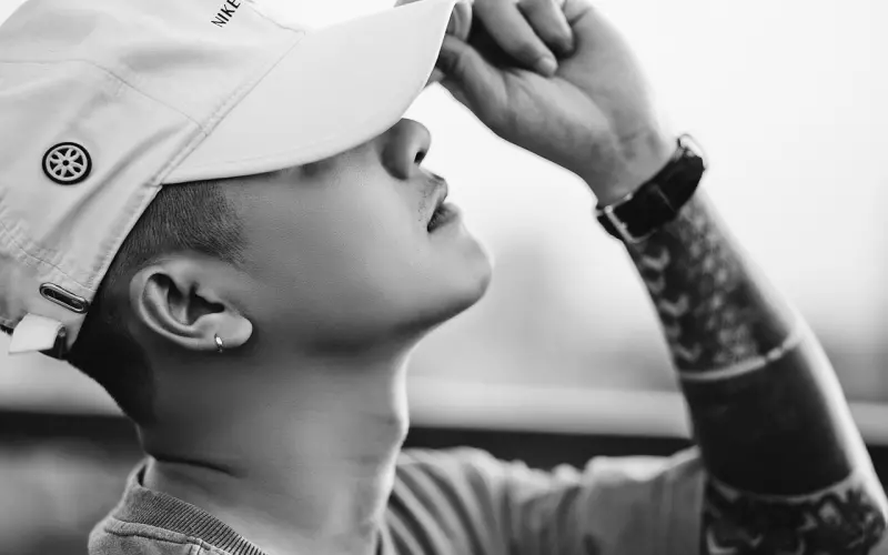 放不下前男友应该去挽回吗？情感咨询专家给出答案！