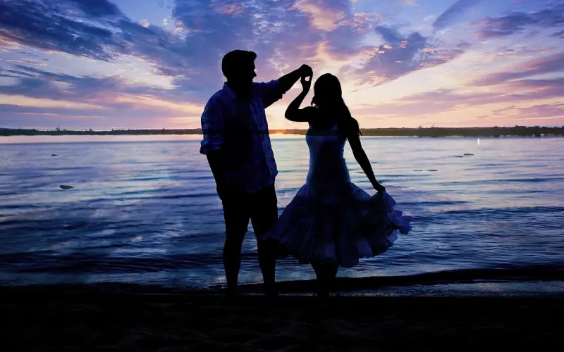 “示弱”是恋爱关系的秘密武器