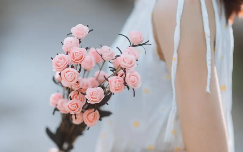 花自己的钱，才是女人的正经事。