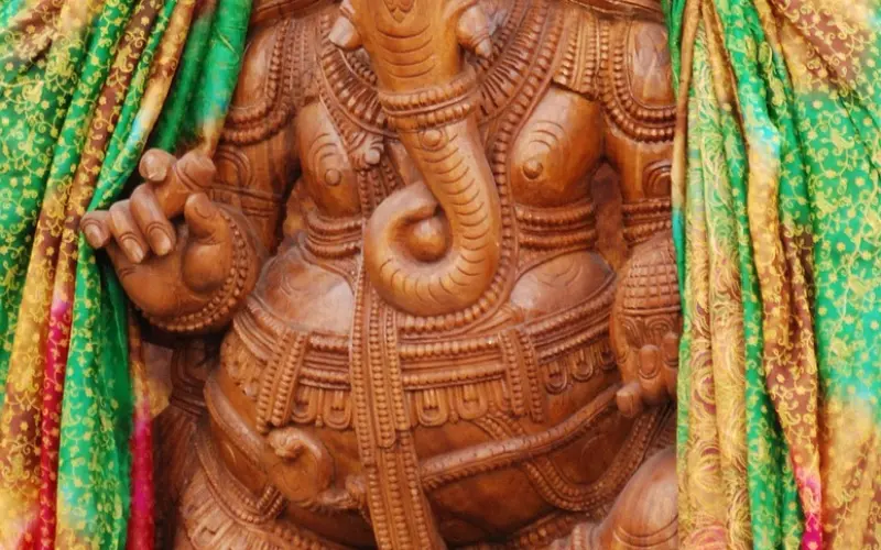 教你怎么和相亲女生对象微信聊天？