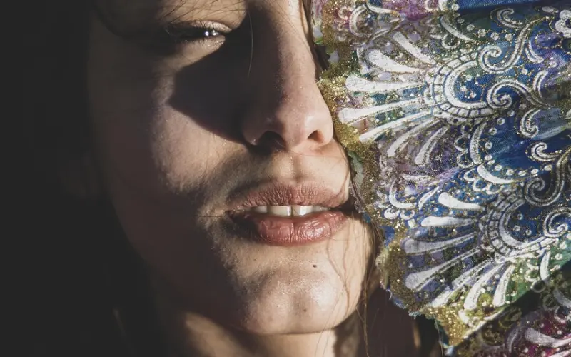 挽回女朋友感情的最好方法：想要挽回的女朋友爱情应该怎么样做？这篇文章承包你挽回女朋友的秘诀！