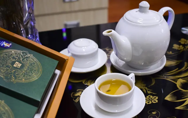 奔三了聊的相亲对象比较冷淡，该怎么维系这段感情？