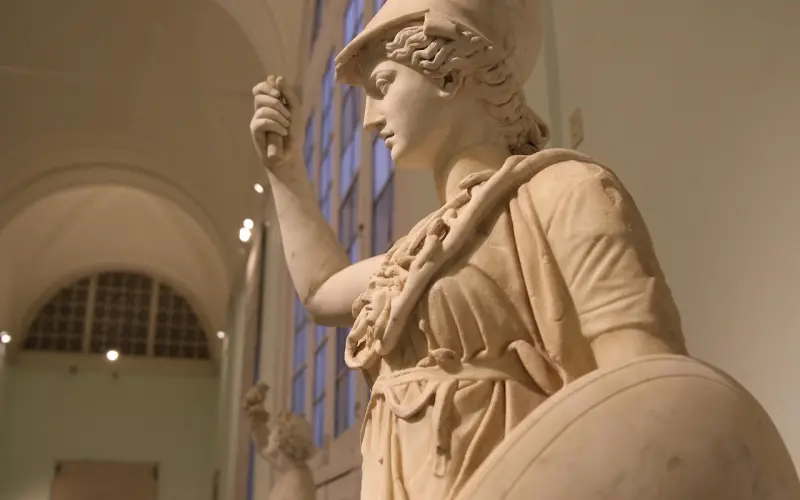 被疯转的复旦女神教师，这智慧的光芒太撩人