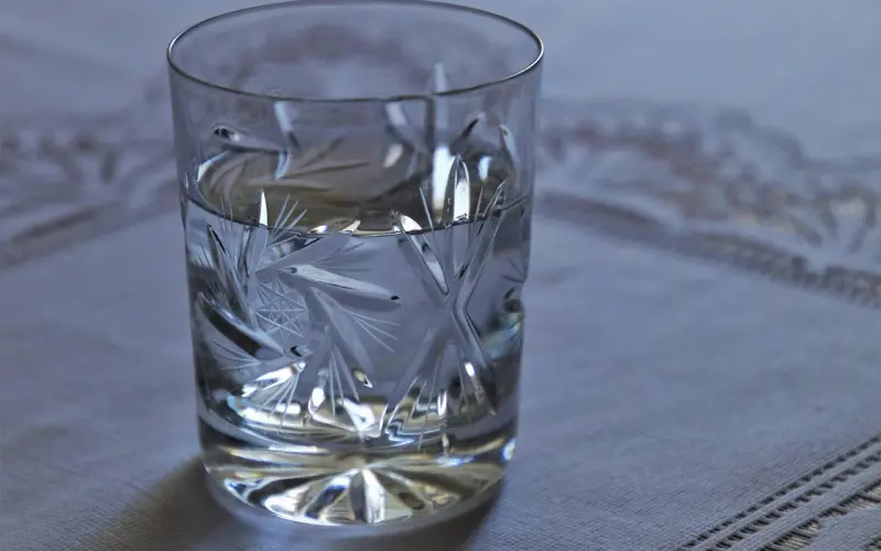 道德与金钱的博弈，其实都是你欲望在作祟