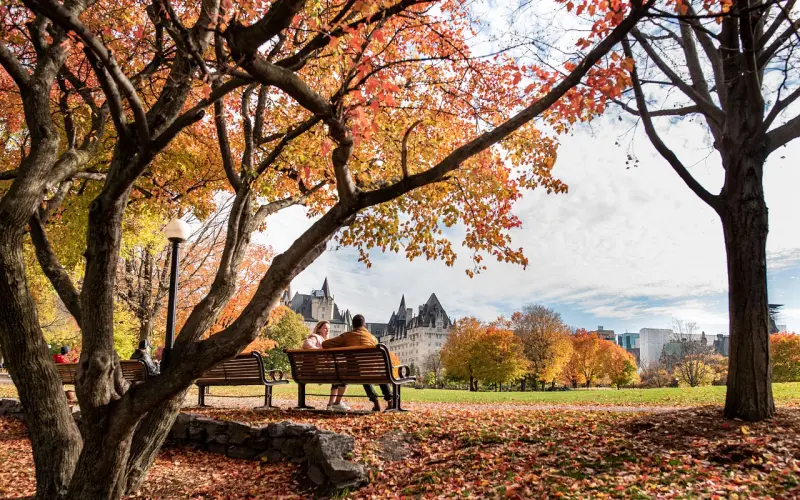 喜欢的女生比我小10岁，还应该继续吗
