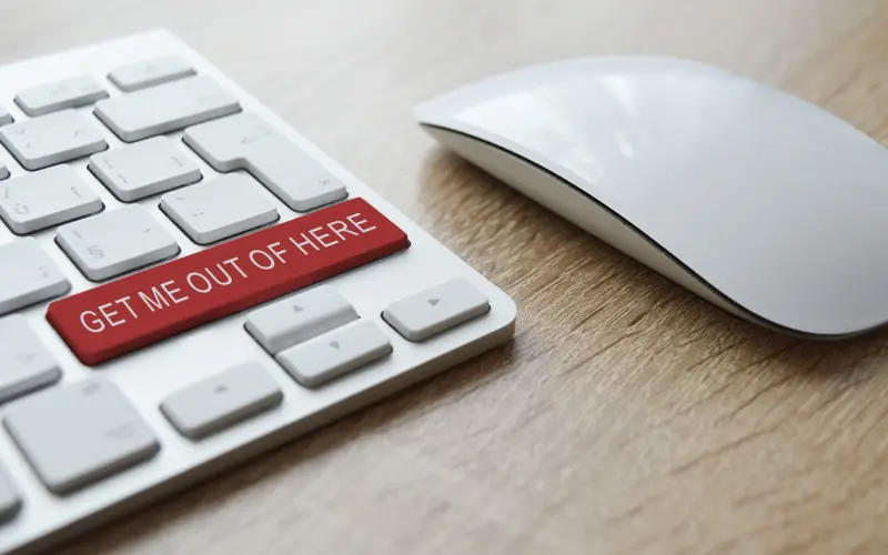 黄金单身汉爱我又介意我离异带孩反复纠缠，我该怎么办？