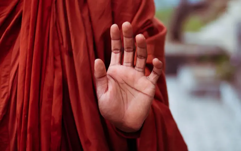 分手后挽回女友的绝招：手把手教你挽回深爱的女友