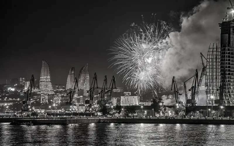 这么“暗示”你的女人，说白了是在等你“进攻”