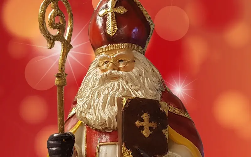 异性之间，常有这5种表现，容易“日久生情”