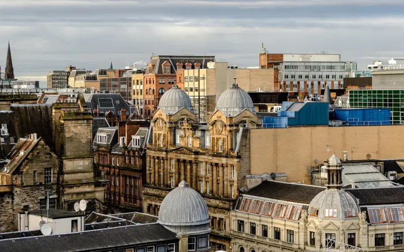 女人这四样东西最珍贵，舍得给你两个以上，说明她真的很爱你！
