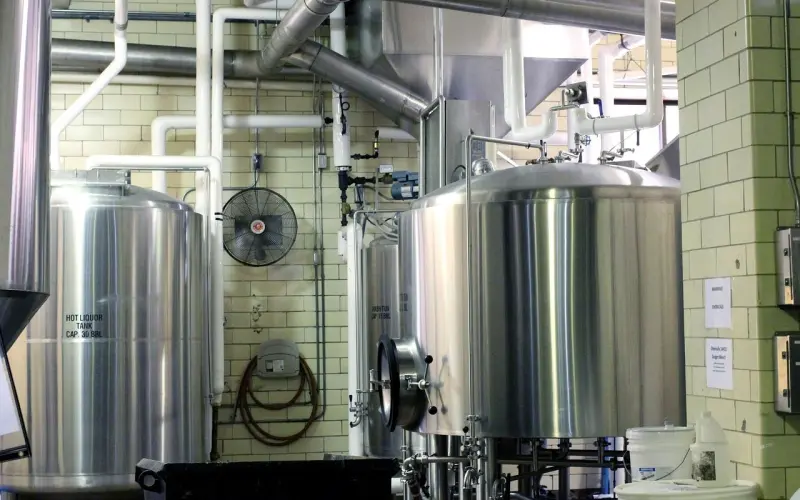 挽回要掌握一定的技巧，把握住男人的这几个弱点，助你挽回一臂之力！