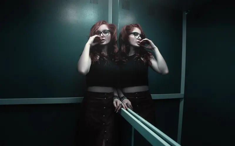 话题 | 如何很自然地引起你喜欢的男生的注意？