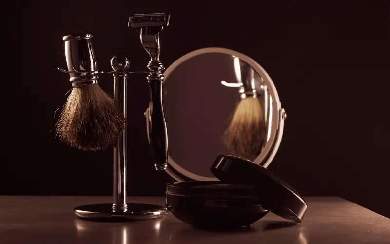 《二十二》：痛虽刻骨，生须坚强