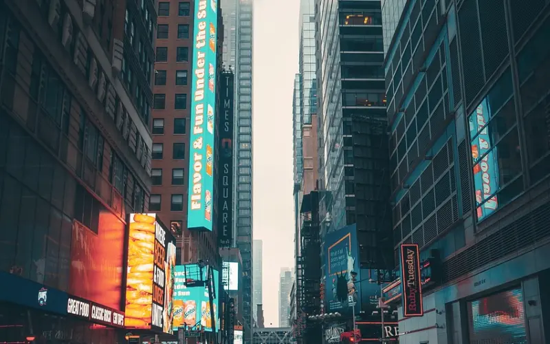 通过女生聊天时标点符号，解谜女生对你的心思