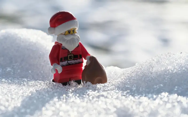 用你的大气，面对小人