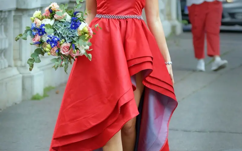 我们终于分手，在他和别人的婚礼上