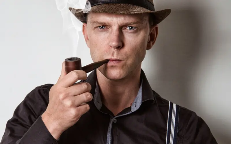 无意间发现男朋友曾经不为人知的秘密，我该怎么办？