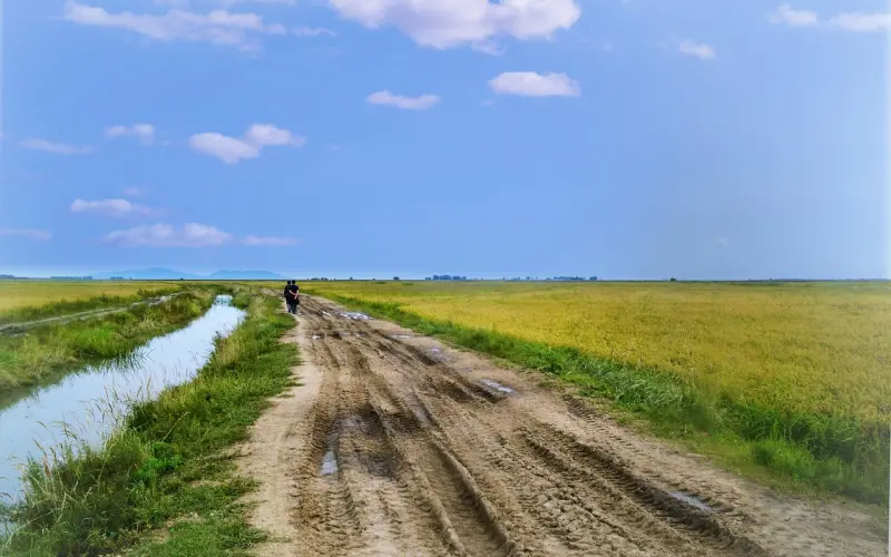 男朋友跟别的女生多说几句话我都吃醋怎么办