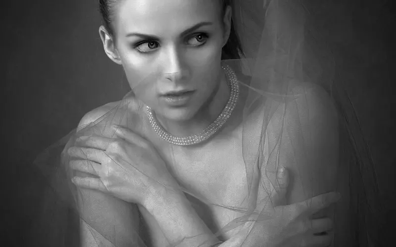 老公出轨了要离婚怎么办？专业情感专家给出解决方案！