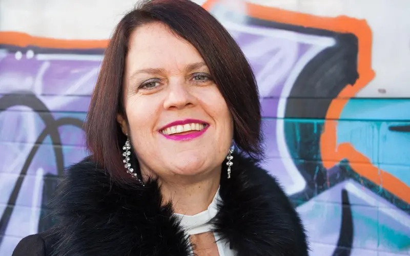 两性交往，哪怕关系再好，这三件事打死也不要做，特别人到中年！