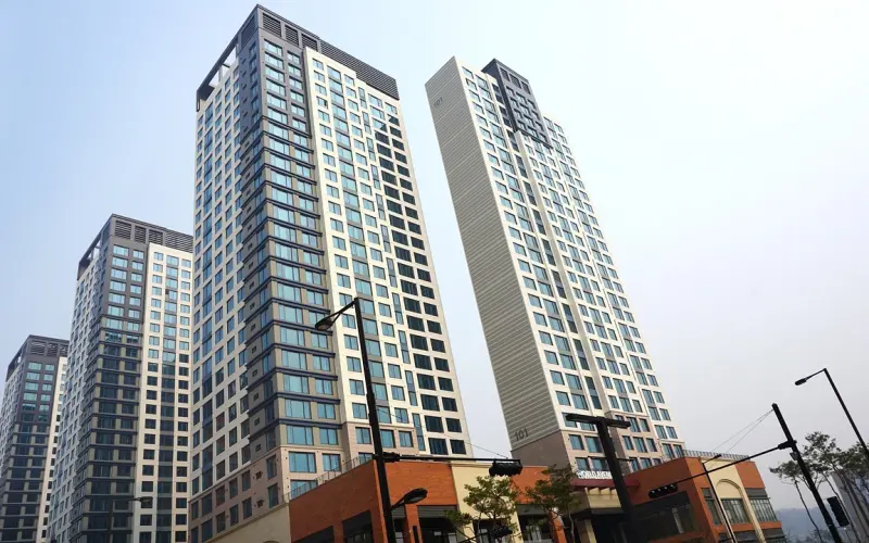 你女朋友要你背她的时候，男友是该拒绝还是坚持背完？