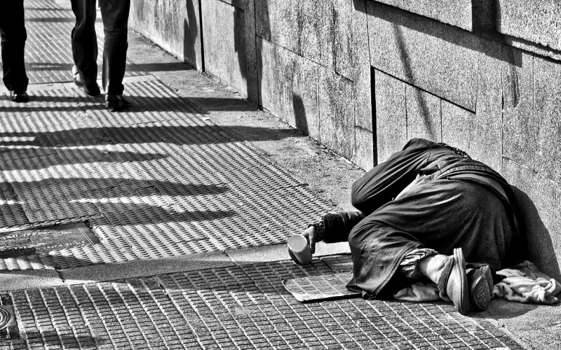 一个男人爱不爱你，跟他逛一逛街就知道了！