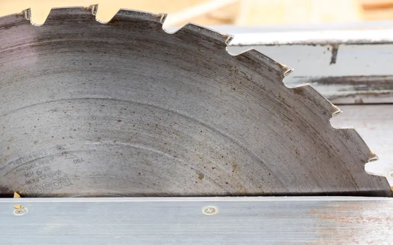 为什么你工作了三个月，就像工作了三十年那么苦逼