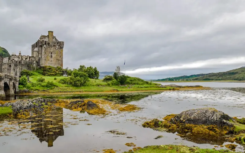 恋爱两年为何男友还是忘不了前女友