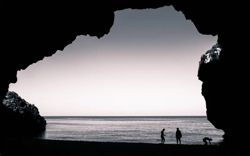 你的男友不在朋友圈秀恩爱，因为三个原因