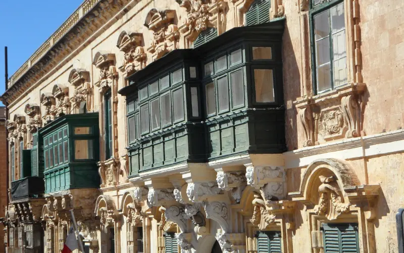 前男友心里还喜欢你的表现