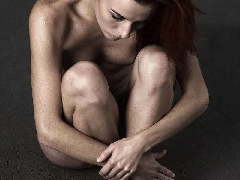 10举动证明他想分手：被动矜持 不提结婚