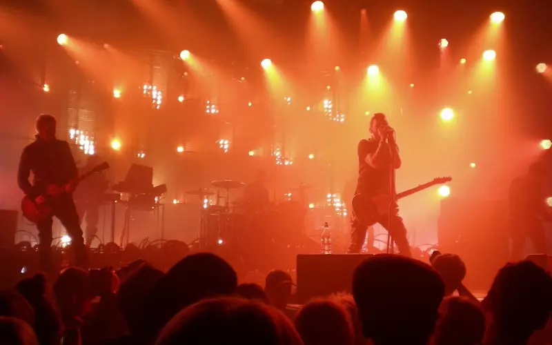 女人4种行为，让男人无法抵御