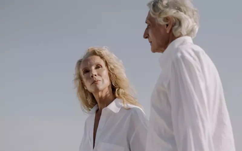 49岁女方网恋(40岁女子网恋4年感情史)