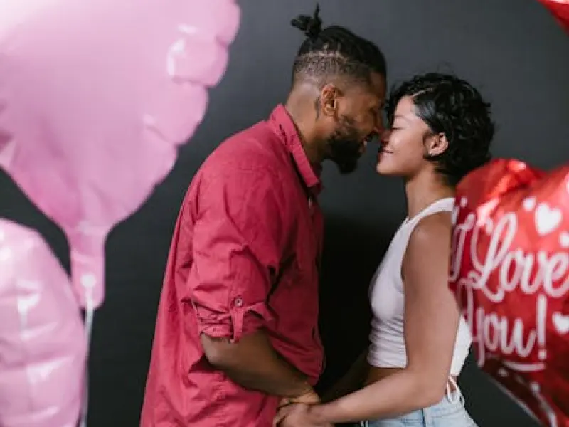 爱你、喜欢你的男人，才会有的5种表现！