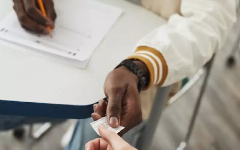 男人出轨的8个特征表现(男人要出轨的三大表现)