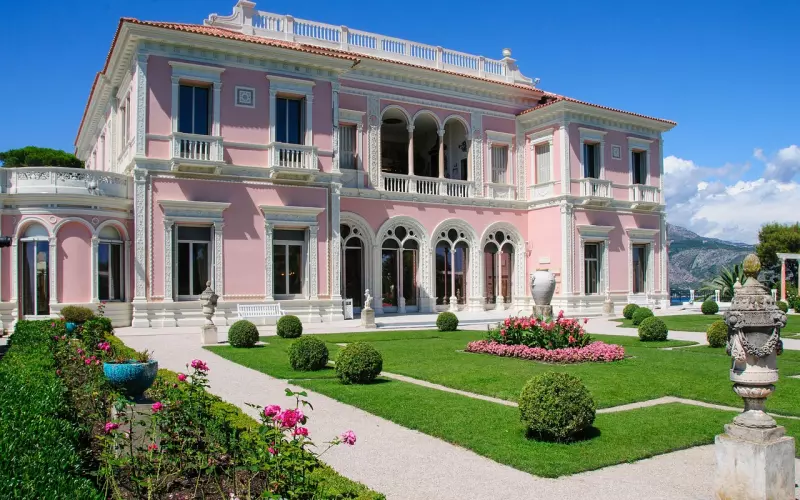 42岁未婚男子网恋少妇，转1800元补课费后被拉黑：她哭得让我心疼